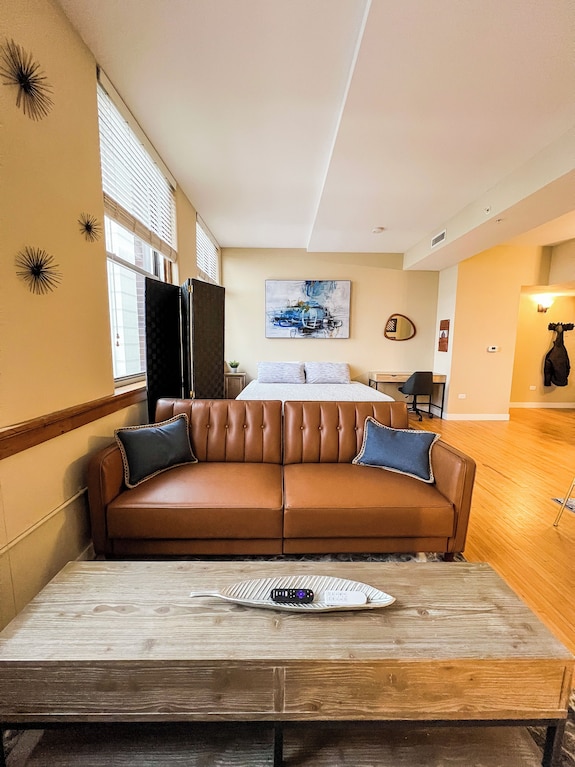River Views And Free Parking! - Saint Paul, MN