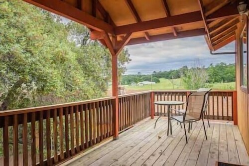 Private Group Retreat - Sleeps Up to 19 Overnight