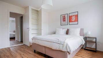 2 makuuhuonetta, silitysrauta/-lauta, Wi-Fi, vuodevaatteet