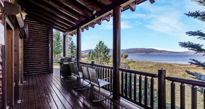HENRYS REEL RETREAT: Private Beach Dock on Henrys Lake Garage Yellowstone