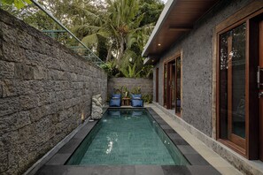 Piscine extérieure