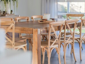 In-room dining - Sugar Shore Retreat (Cudgen)