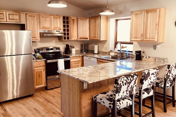 Horno, placa de cocina y lavavajillas