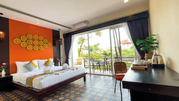 Junior Suite With Balcony Pool View - Free Bus Station Pick Up | Vistas desde la habitación