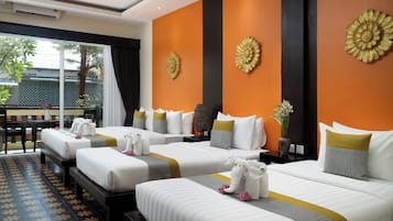 Family Suite With Balcony Pool View - Free Bus Station Pick Up | In-room safe, desk, laptop workspace, blackout curtains