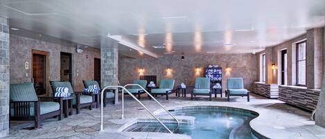 Piscine couverte, piscine extérieure