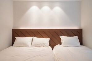 Ropa de cama de alta calidad, cubrecamas y colchones con efecto memoria