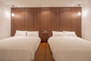 Premium Suite | Peralatan tempat tidur premium, gebar bulu kapas, busa memori 