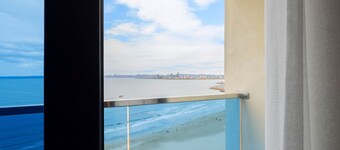 Hound Hotel Pohang Yeongildae