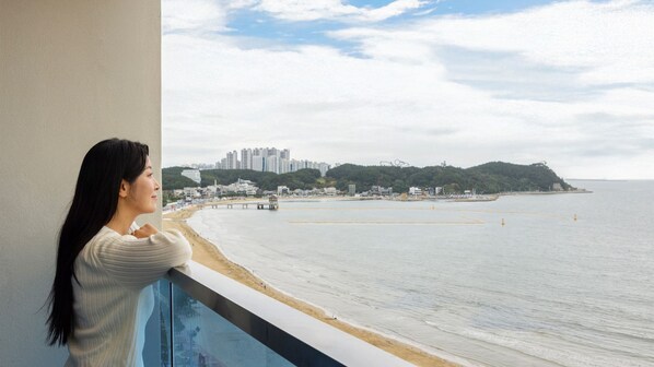 遮光窗帘、隔音、免费 WiFi、床单