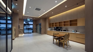 Lobby - Hound Hotel Pohang Yeongildae (Pohang)