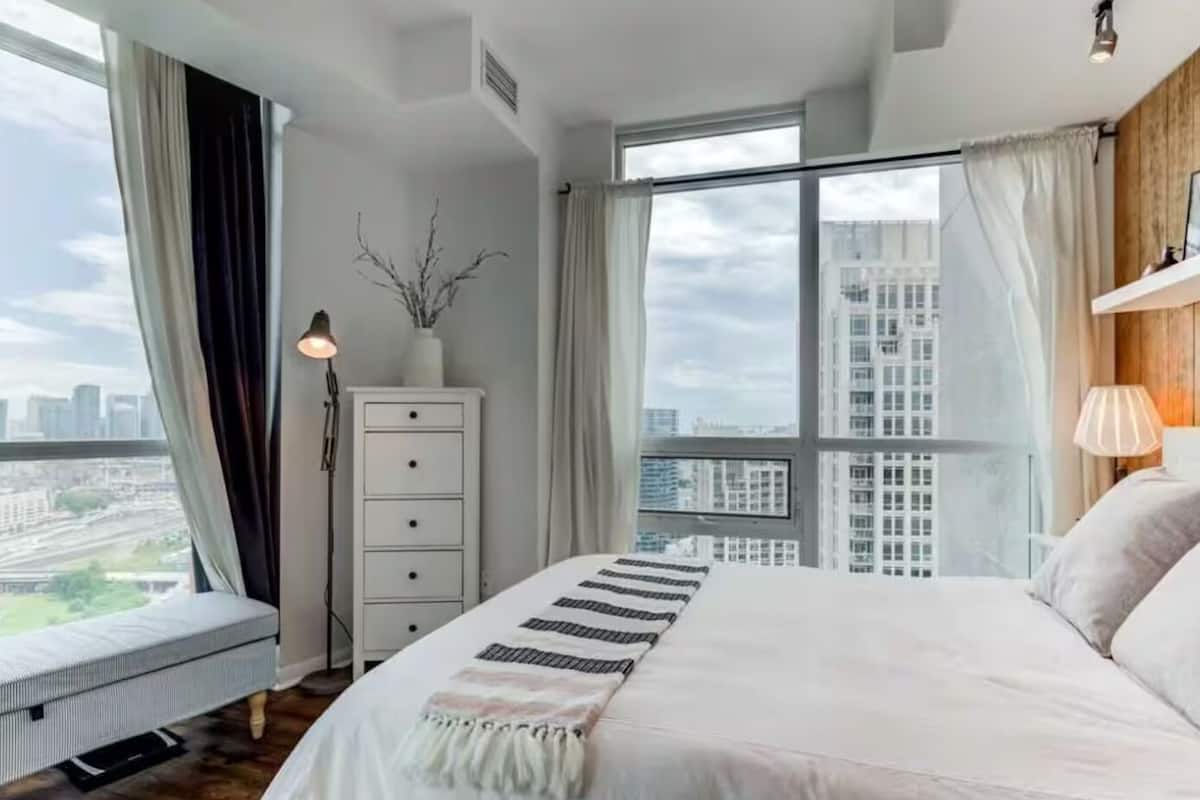 Apartamento de diseño | Colchones viscoelásticos y espacio para trabajar con un portátil