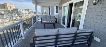 Newly built 6BR5.5BA Beachblock 150ft to beach  private pool oceanview 5 Kingbed