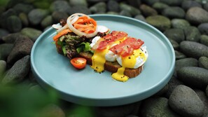 Free daily cooked-to-order breakfast