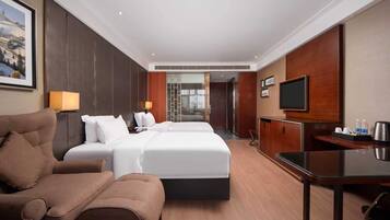 Comfort Double Room, City View | In-room safe, free WiFi