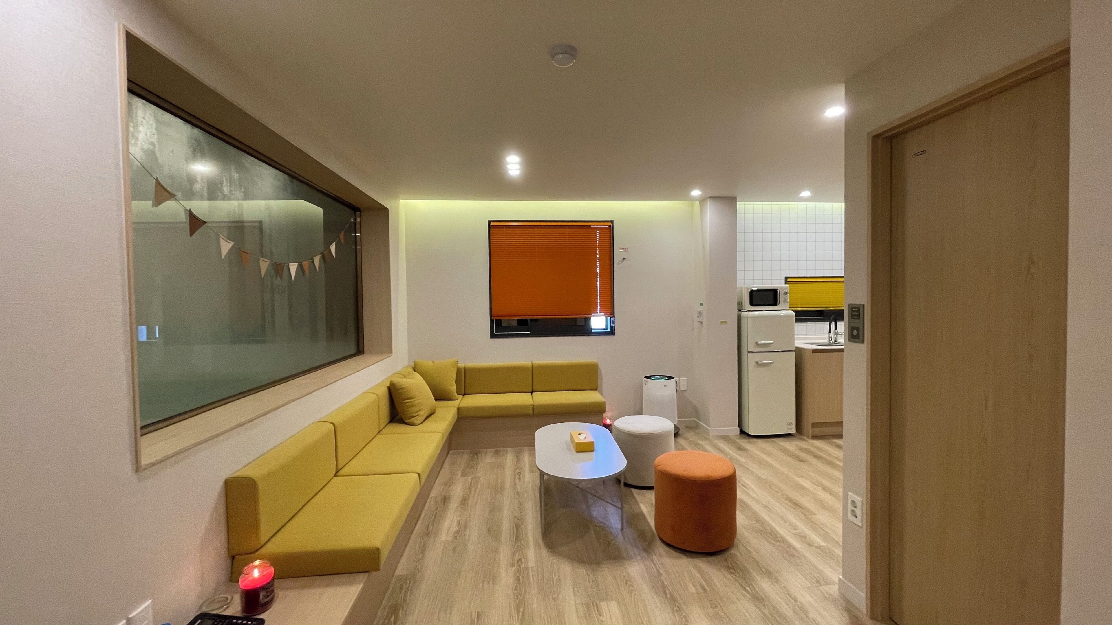 Family Room | Premium bedding, memory foam beds, free minibar, laptop workspace