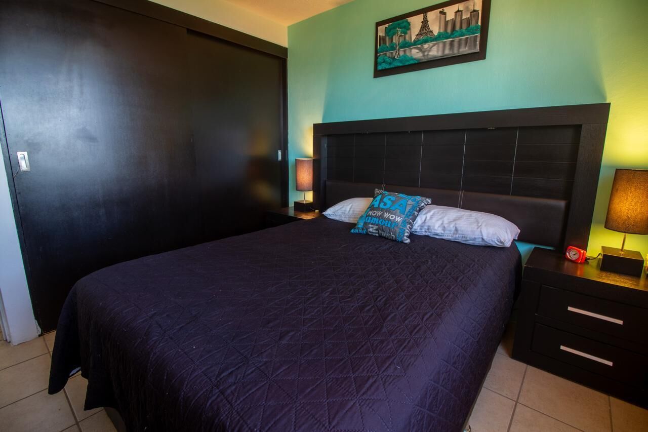 2 bedrooms, internet, bed sheets