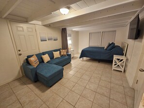 3 chambres, fer et planche à repasser, accès au Wi-Fi (inclus)