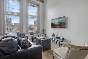 Living area - Historic Loft in Heart of Downtown Denver - Off 16th St - Across from Light Rail (Denver)