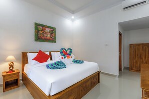 Double Room, Pool View | Free WiFi - Memela Bungalow (Klungkung)