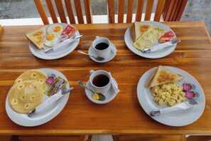 Breakfast meal - Memela Bungalow (Penida Island)