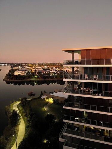 Stunning large Gold Coast apartment with views and resort facilities