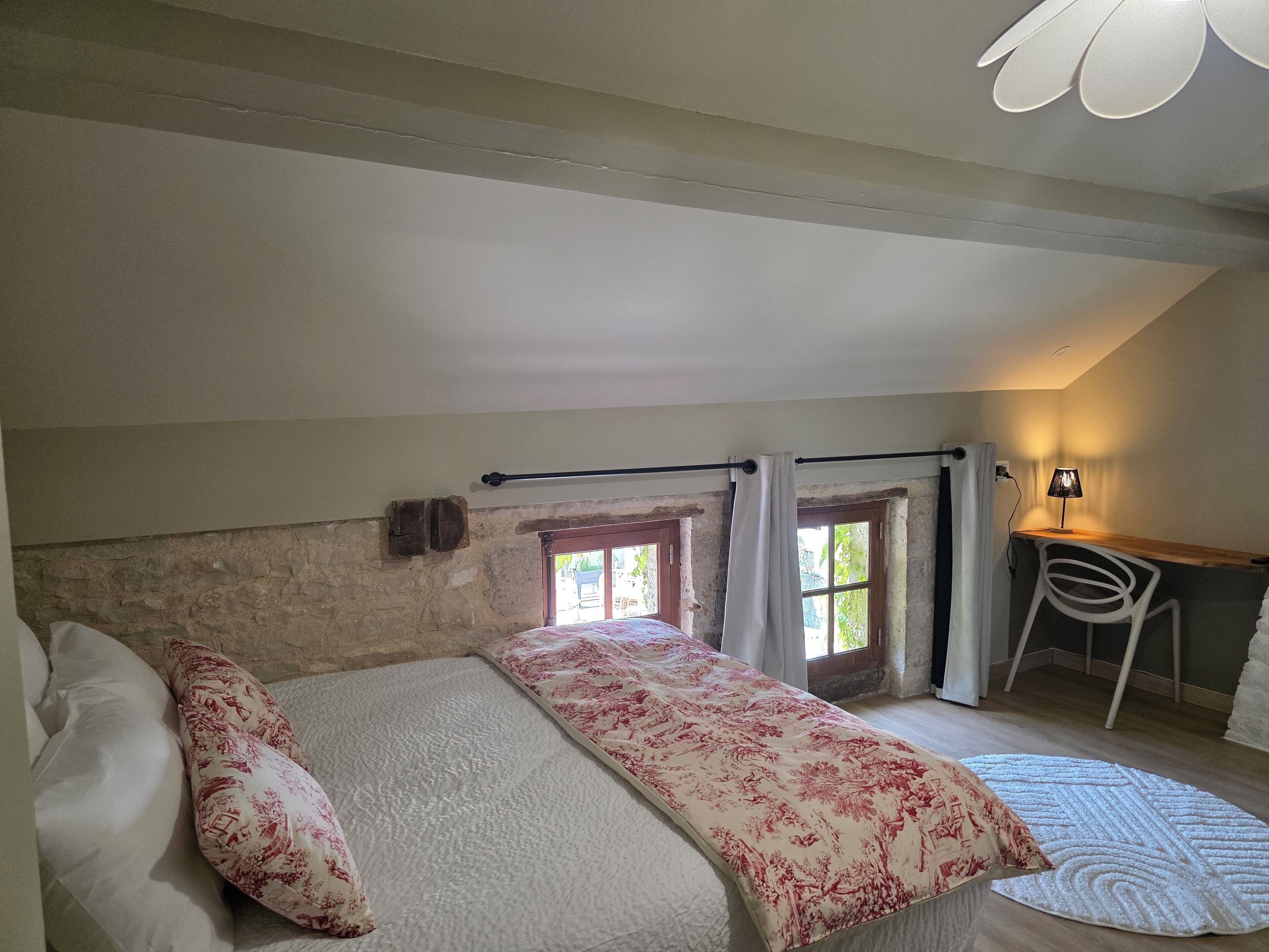 Habitación Confort | Ropa de cama hipoalergénica y camas Select Comfort 