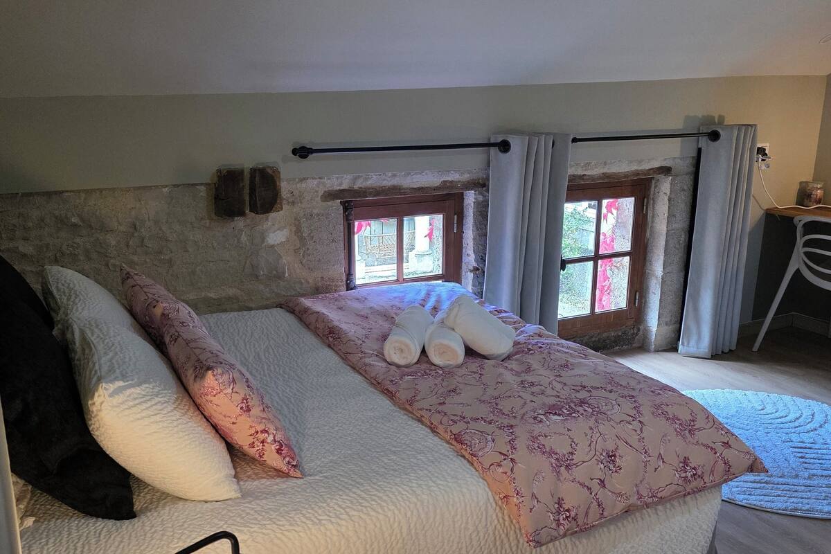 Select Comfort beds, individually decorated, individually furnished