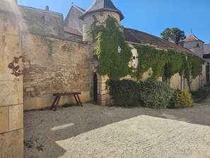 Fachada de la propiedad