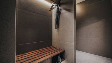 Luxury Villa, 1 Bedroom, Pool View | Bathroom | Shower, rainfall showerhead, free toiletries, hair dryer