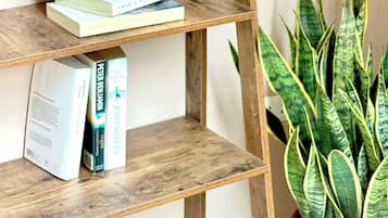 Habitación doble Deluxe, balcón, vista a la ciudad | Escritorio y wifi gratis