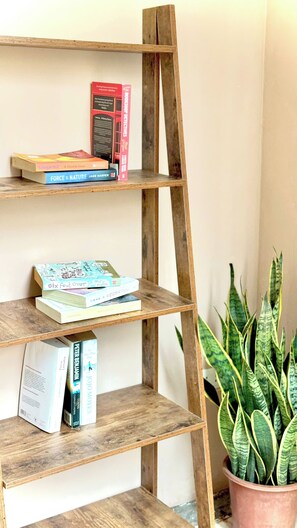 Habitación doble Deluxe, balcón, vista a la ciudad | Escritorio y wifi gratis 