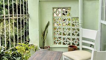 Doppia Deluxe, balcone, vista città | Esterni