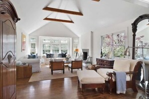 TV, fireplace, offices - Luxury Sag Harbor Home with Heated Pool & Charm (Sag Harbor)
