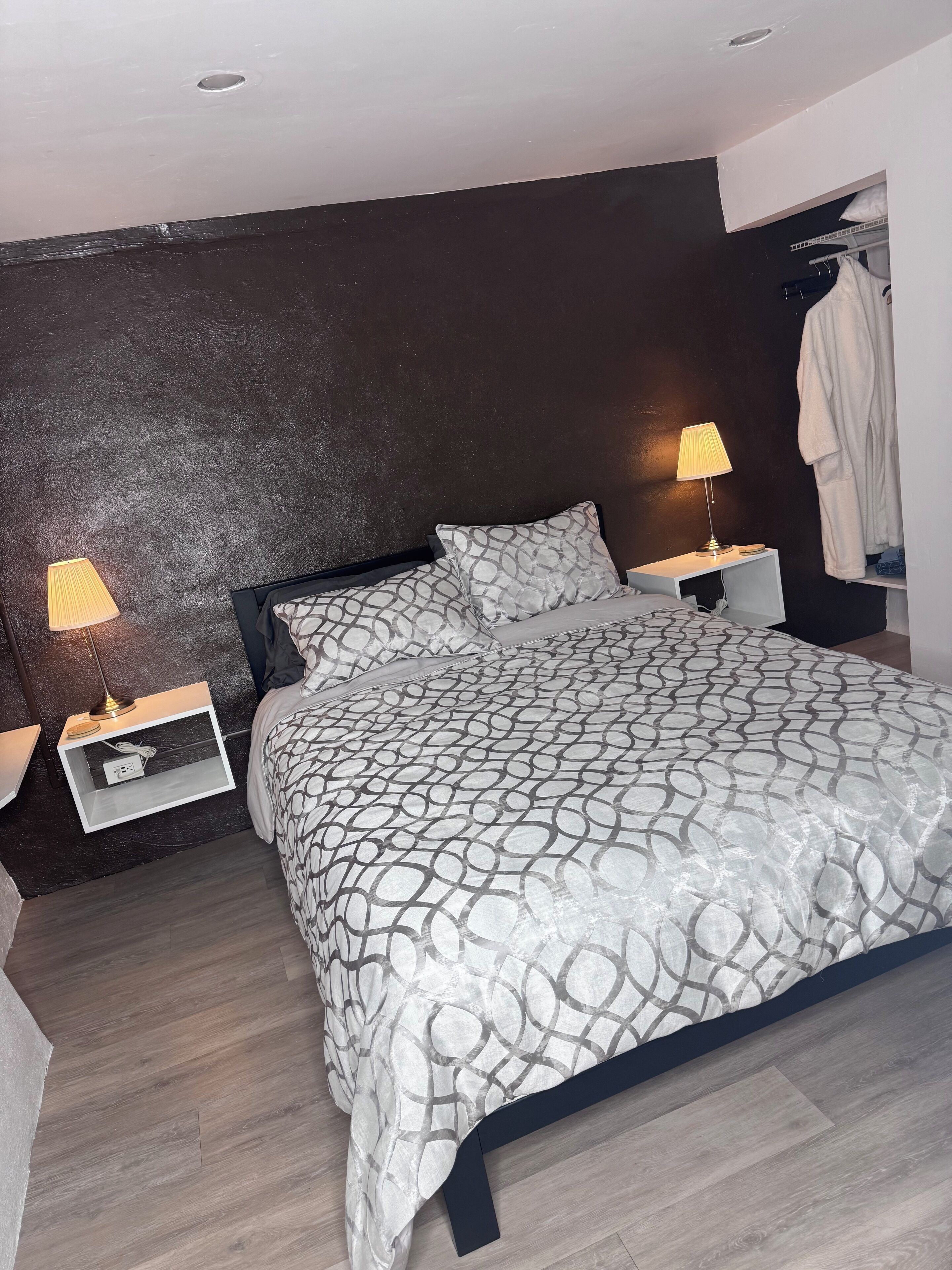 1 bedroom, iron/ironing board, WiFi, bed sheets