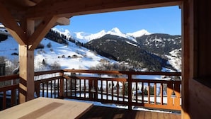 Outdoor dining - Breathtaking View, Natural Chalet, Recent, 15 People, Ideal for Holidays, Wi-fi. Rated 3 Ears GDF (Beaufort)