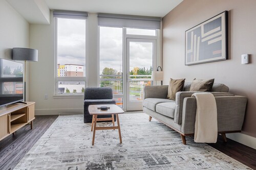 Blueground | Lynnwood, view, nr Lynnwood Park