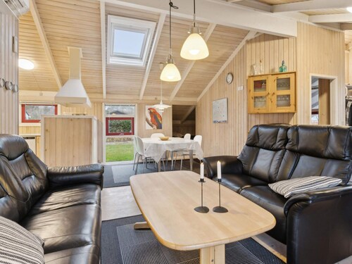 5 Star Holiday Home in Hals