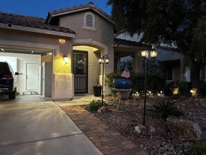 Exterior - Amazing Grace Vacation Home (Las Vegas)