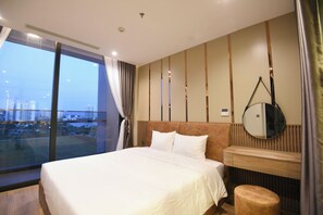 2 Schlafzimmer, Zimmersafe, Schreibtisch, Bügeleisen/Bügelbrett