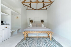 خزنة داخل الغرفة وواي فاي مجانًا