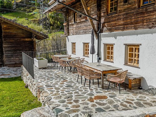Historic chalet with garden and lots of charm
