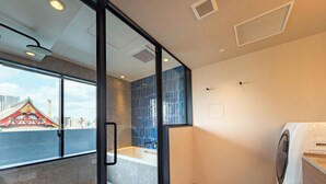 Herbergi - reyklaust (EN Suite) | Baðherbergi