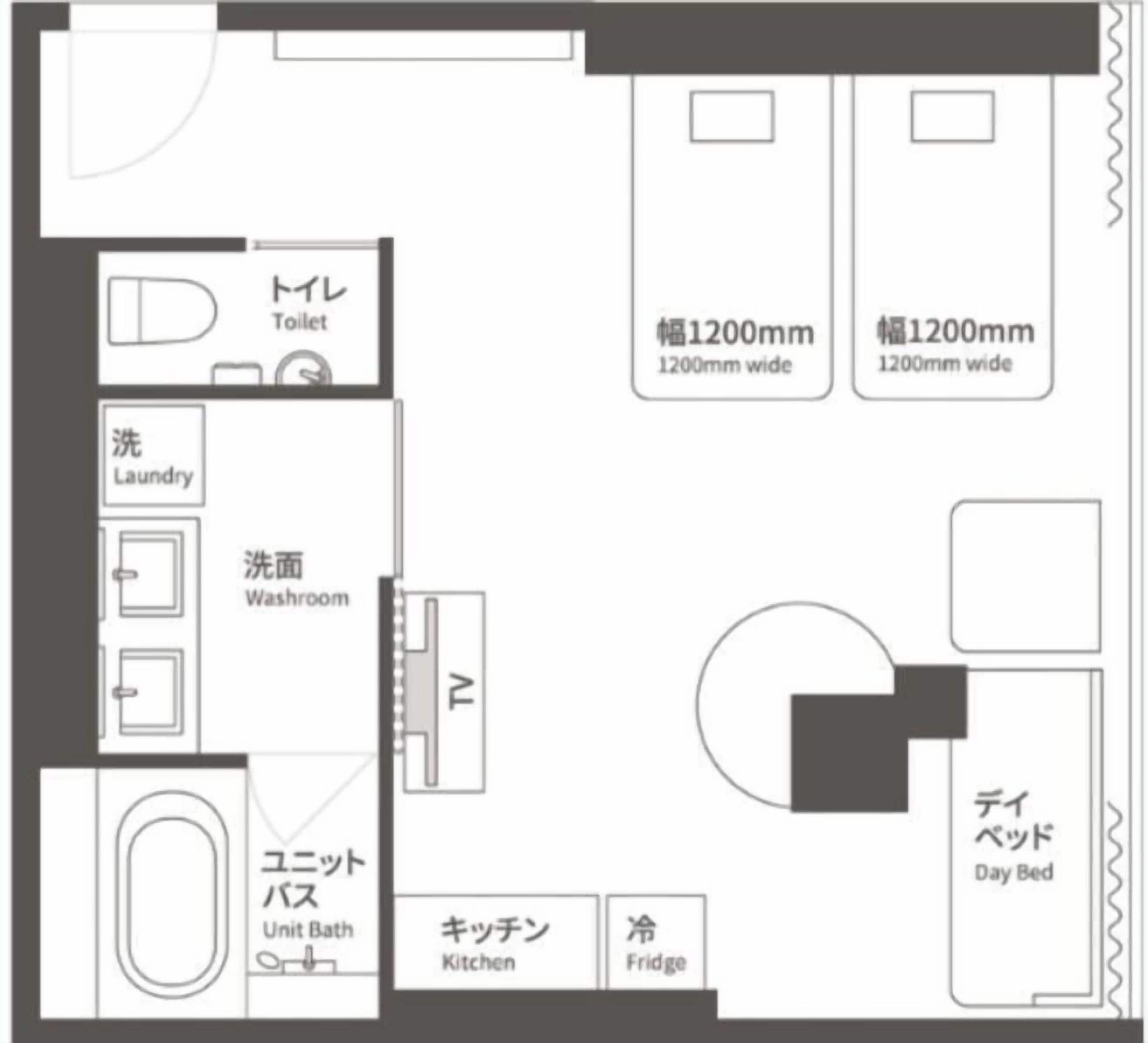 Grundriss eines Hotelzimmers mit Toilette, Waschmaschine, Bad, Küchenzeile, Kühlschrank und Tagesbett.