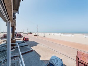 Property grounds - Stylish flat with sea view (Koksijde)