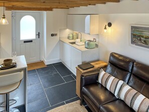 Living area - 1 bedroom accommodation in Sneaton, near Whitby (Sneaton, near Whitby)