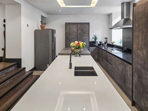 Dishwasher, highchair