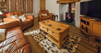 3 bedroom accommodation in Yarcombe, near Honiton