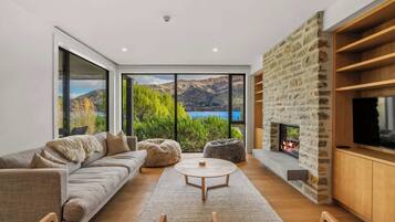 TV, fireplace, stereo, offices