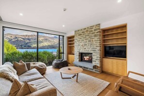 TV, fireplace, stereo, offices